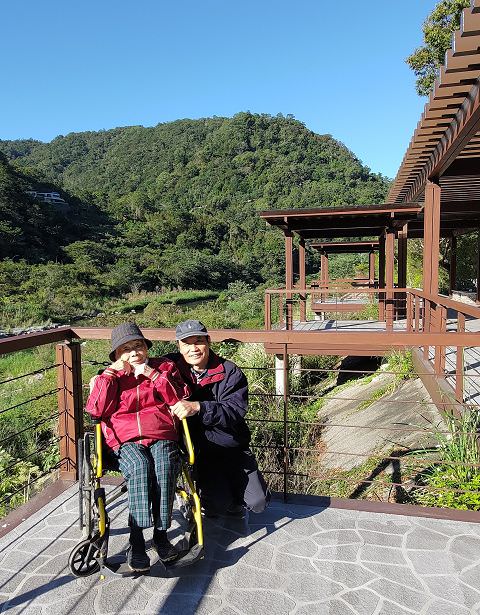 晨遊內灣、雨逛獅潭