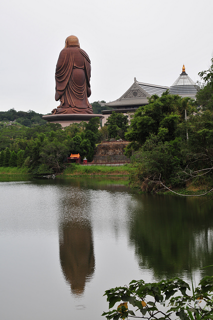 閒逛，峨眉湖