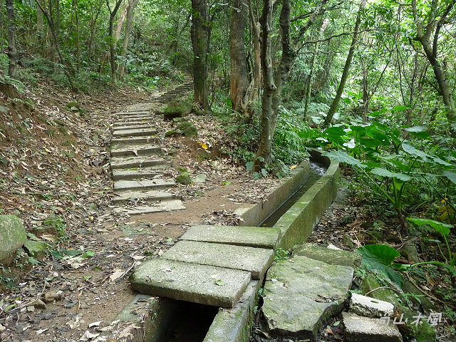 青山瀑布（二）水圳步道