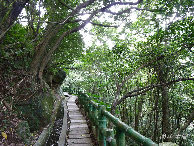 青山瀑布（二）水圳步道
