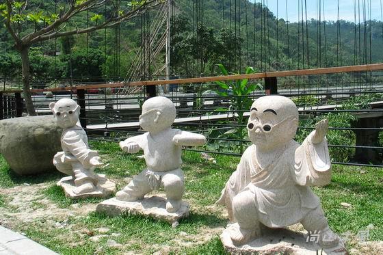賞櫻到阿里山（二）路過觸口、行經隙頂