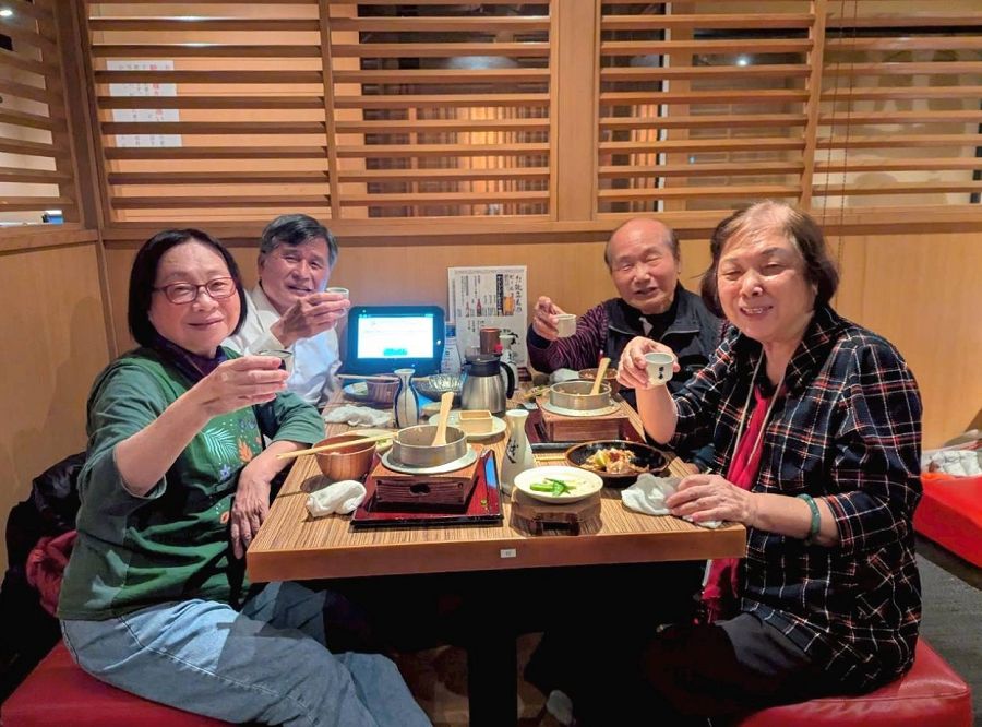 日本追楓趣（5）酒足飯飽於「月之家」居酒屋