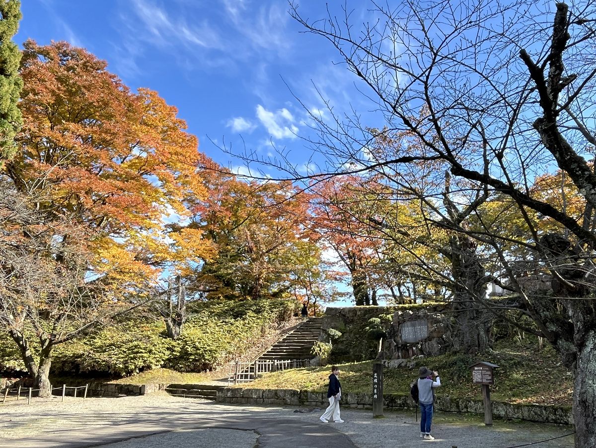 日本追楓趣（17）散策在「會津若松城」