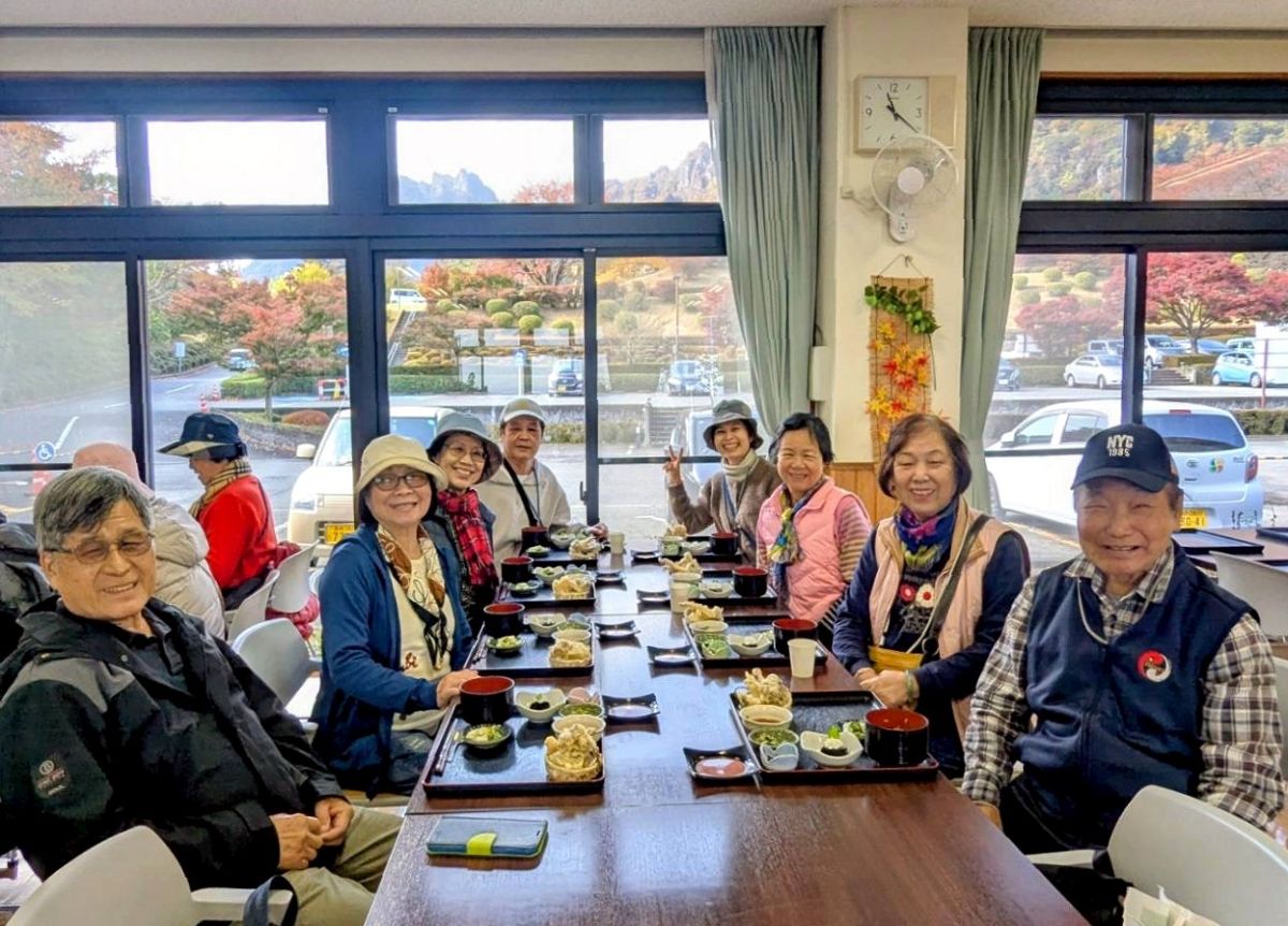 日本追楓趣(20)前往「紅葉之湯」吃午餐 - 第28張圖 日本追楓趣(20)前往「紅葉之湯」吃午餐