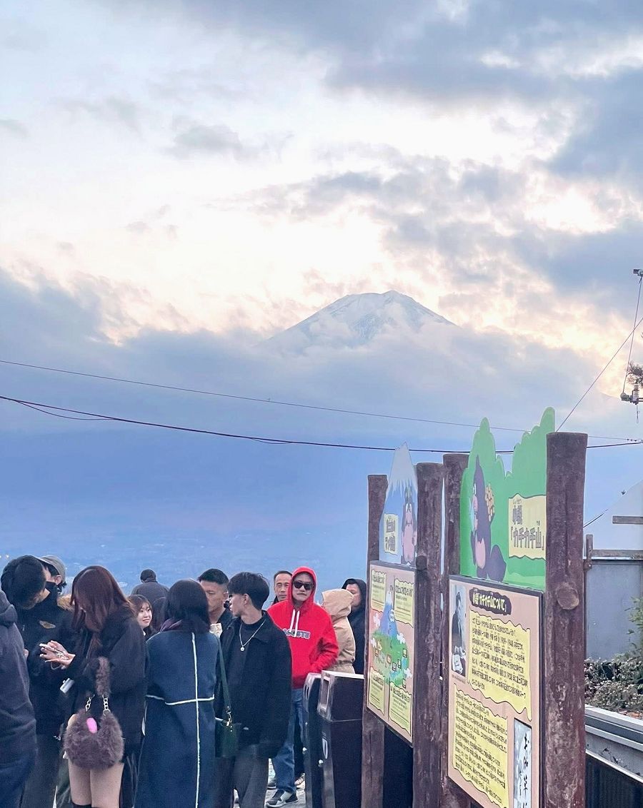 日本追楓趣(31)河口湖之搭乘纜車上天上山公園 - 第2張圖 日本追楓趣(31)河口湖之搭乘纜車上天上山公園