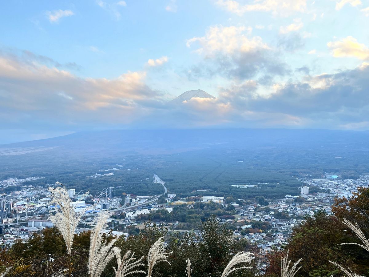 日本追楓趣（31）河口湖之搭乘纜車上天上山公園