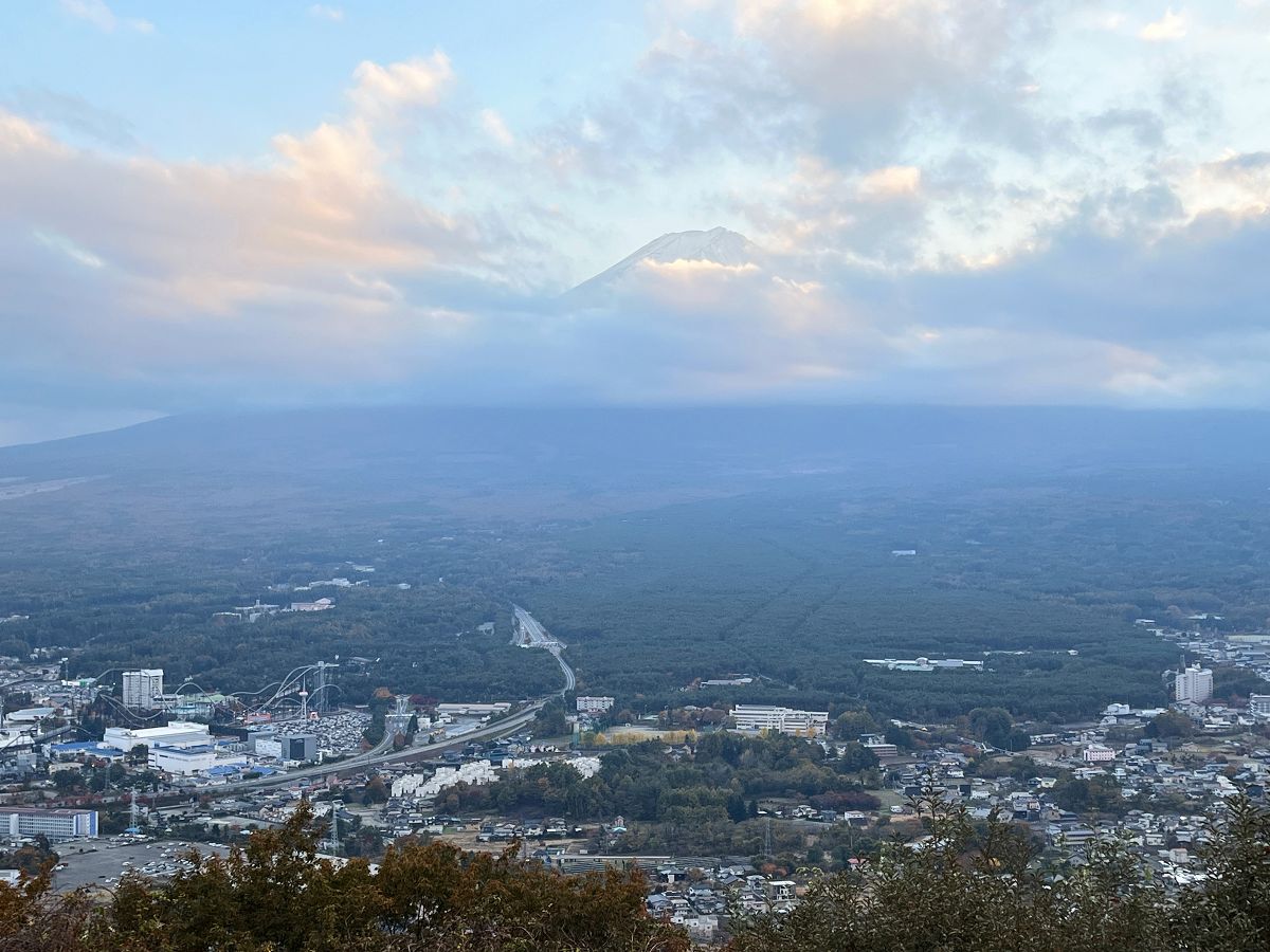 日本追楓趣（31）河口湖之搭乘纜車上天上山公園
