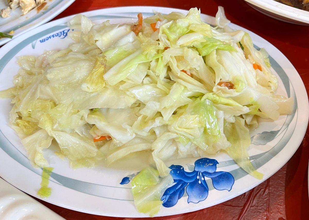 中山氣功班春遊峨眉湖