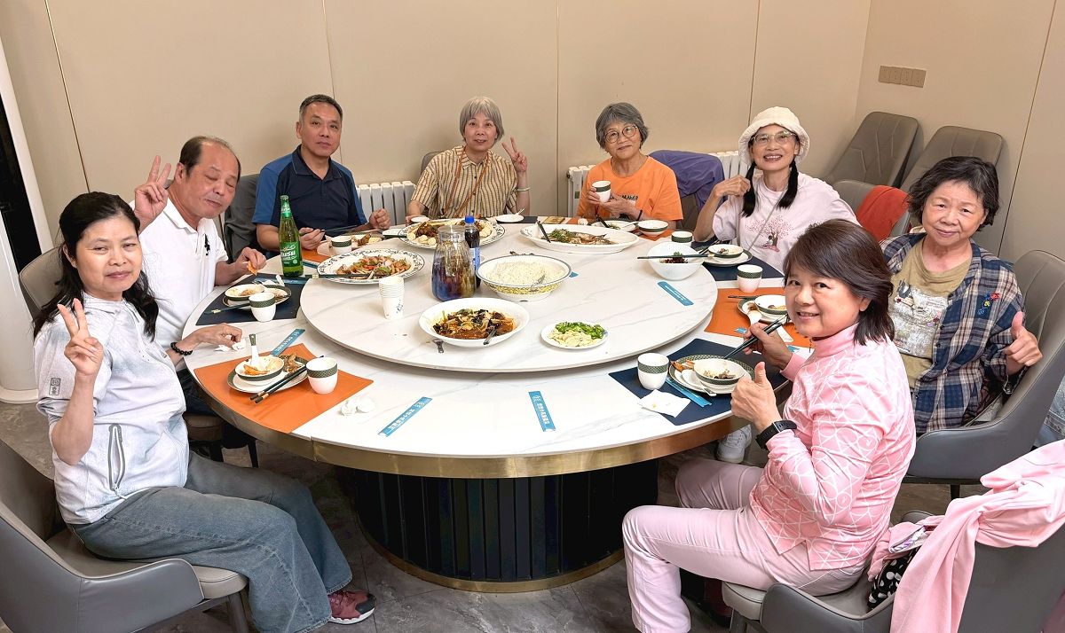 疆圓夢去（8）前往獨山子大峽谷/午餐於「江南坊」