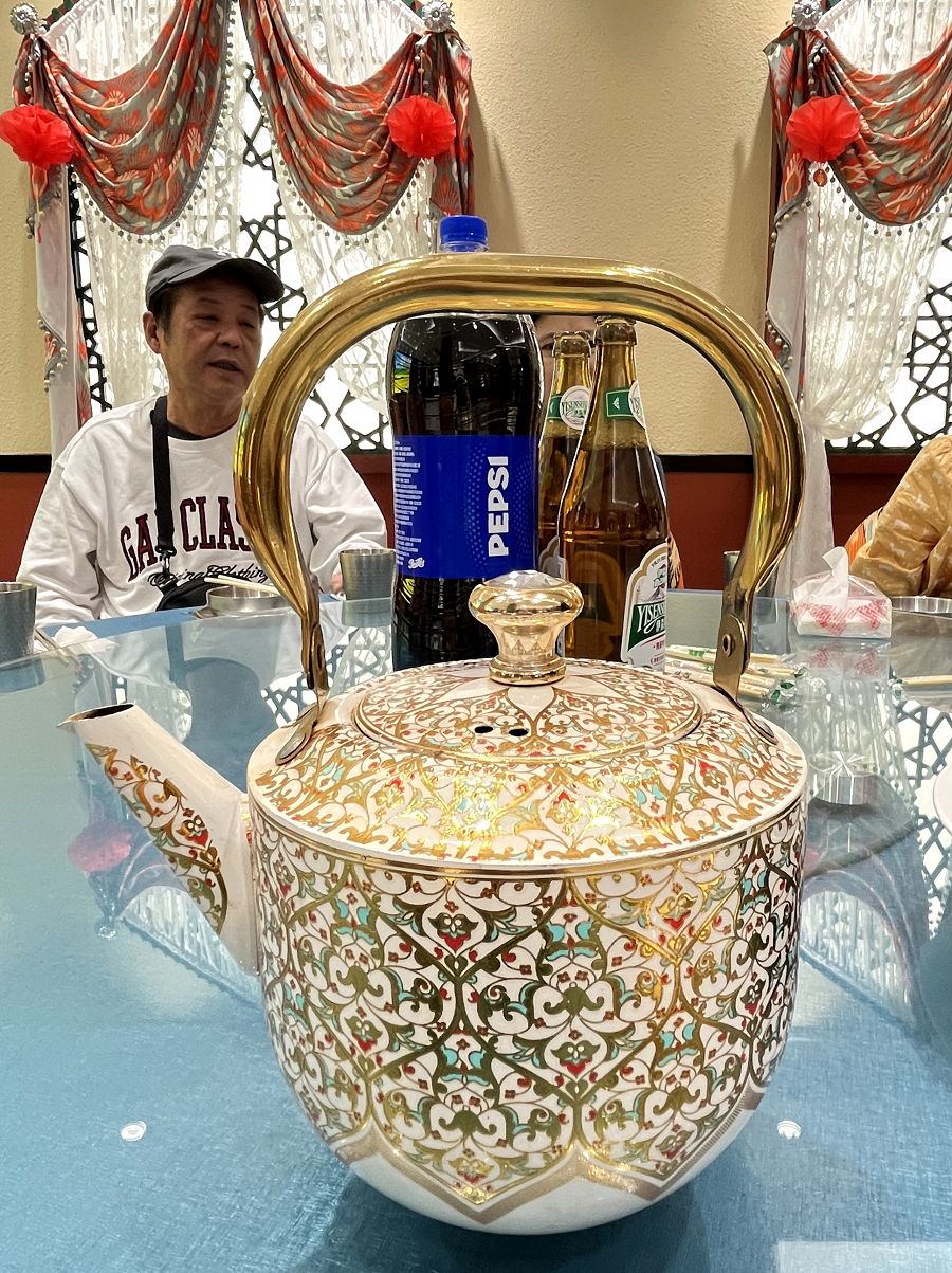北疆圓夢去(23)「阿吾丹」品嘗烤全羊大餐 - 第7張圖 北疆圓夢去(23)「阿吾丹」品嘗烤全羊大餐