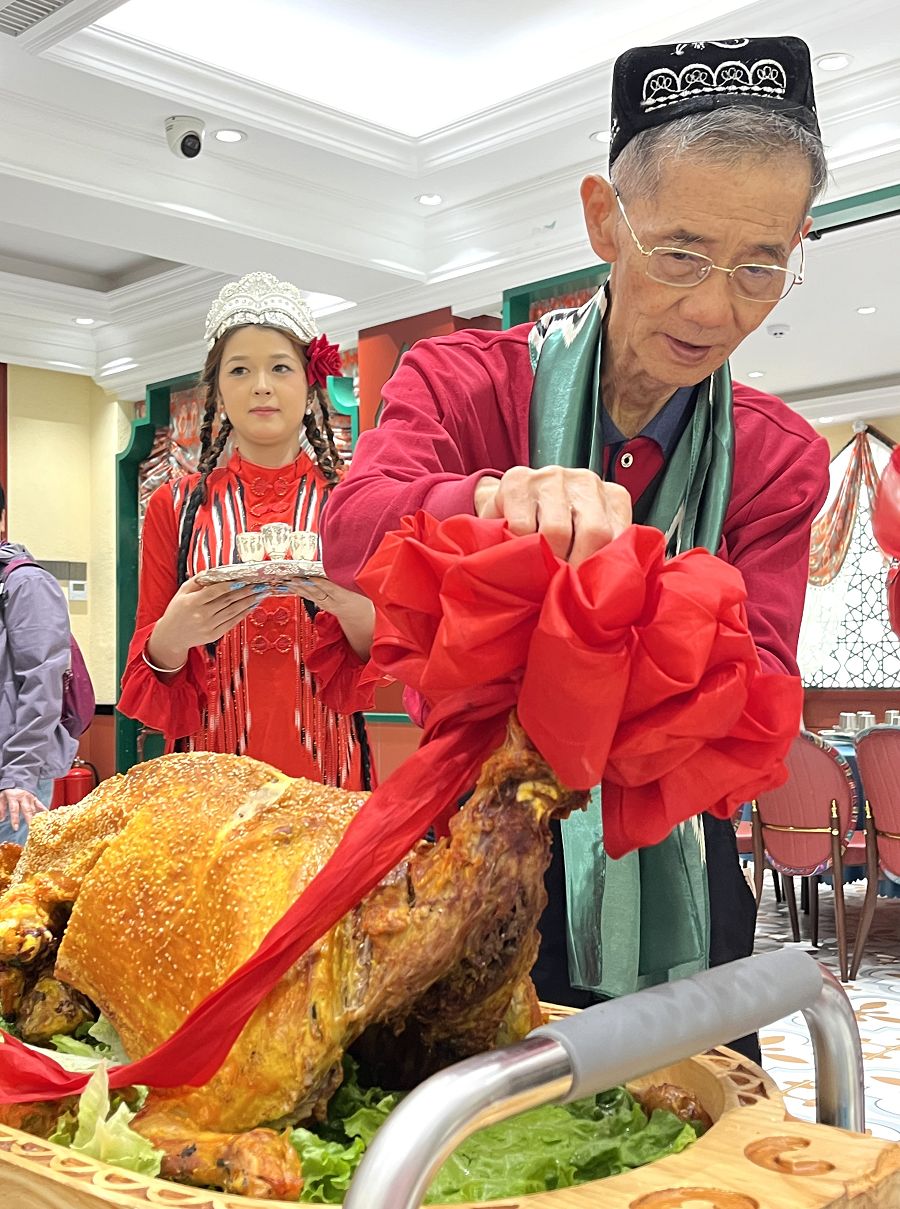 北疆圓夢去(23)「阿吾丹」品嘗烤全羊大餐 - 第21張圖 北疆圓夢去(23)「阿吾丹」品嘗烤全羊大餐